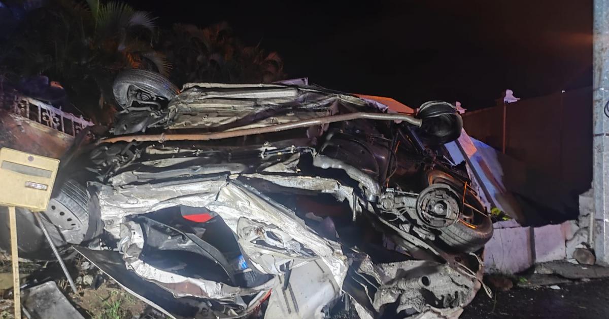     Deux hommes se tuent sur la route dans la nuit à Gourbeyre 

