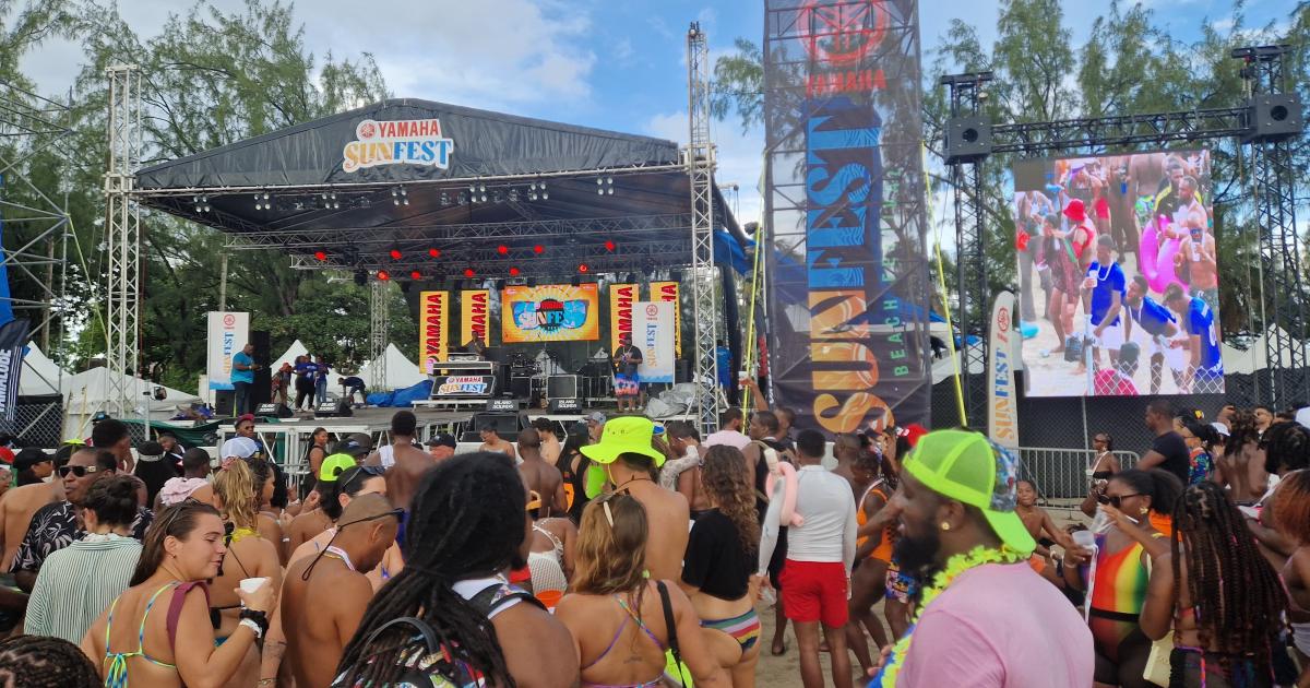     Des milliers de festivaliers au rendez-vous du Yamaha Sunfest à Sainte-Lucie

