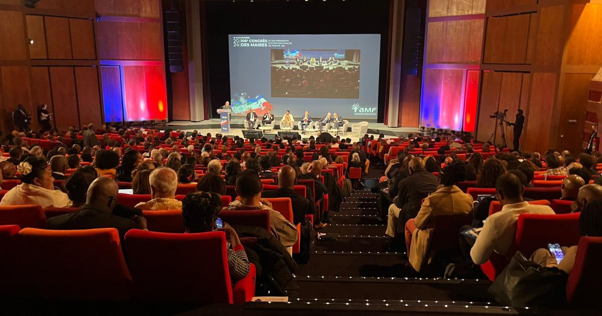     « On vit la crise tous les jours », affirment les élus d’Outre-mer au Congrès des maires, à Paris

