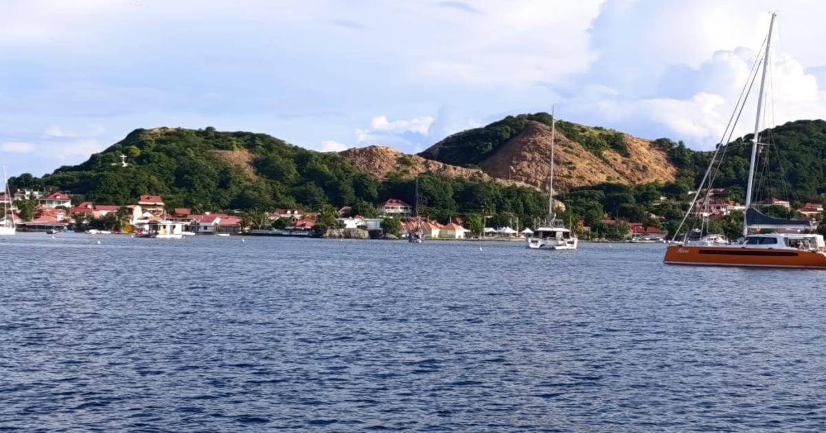     20 ans après : le séisme des Saintes, un traumatisme encore présent à Terre-de-Bas

