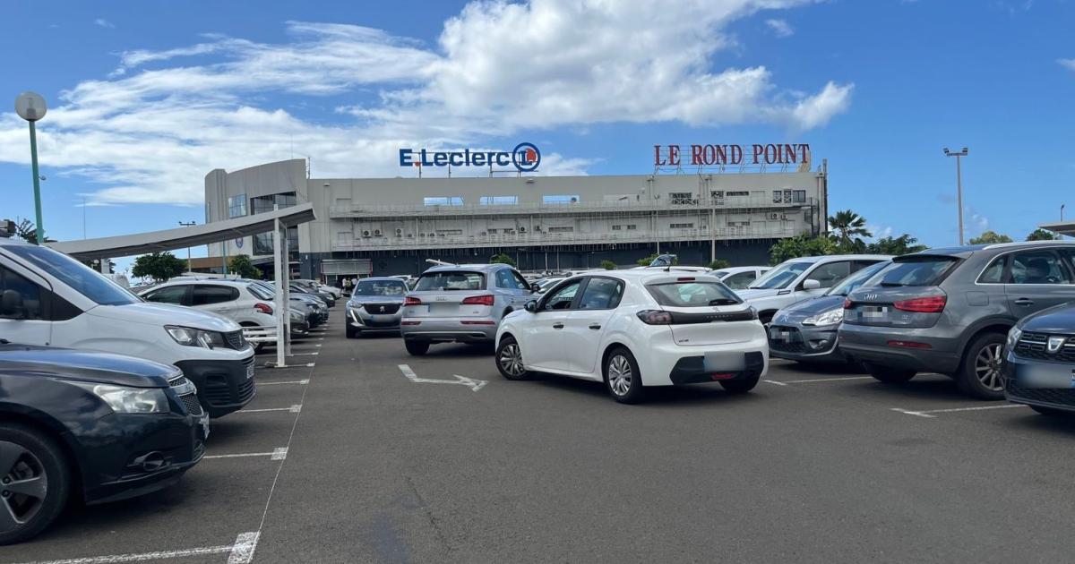     Une famille visée par des tirs le soir du réveillon de Noël, sur un parking d’hypermarché

