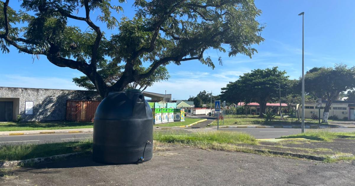     Des citernes d’eau non potable mise à disposition de la population à Petit-Bourg

