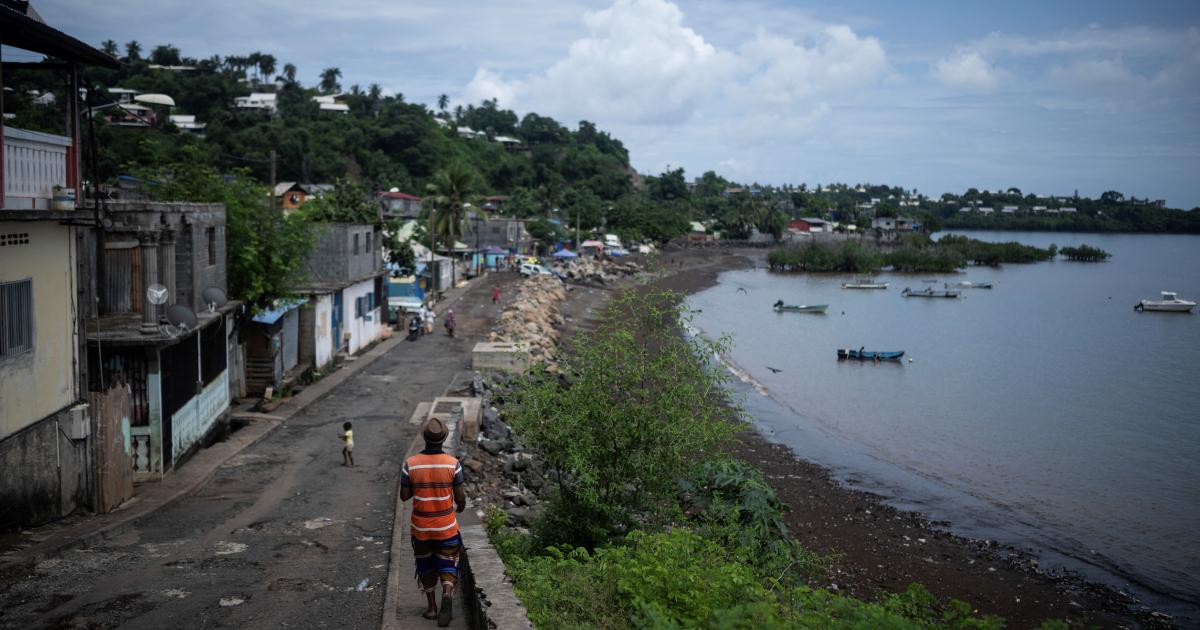     Deuil national en hommage aux victimes du cyclone Chido de Mayotte

