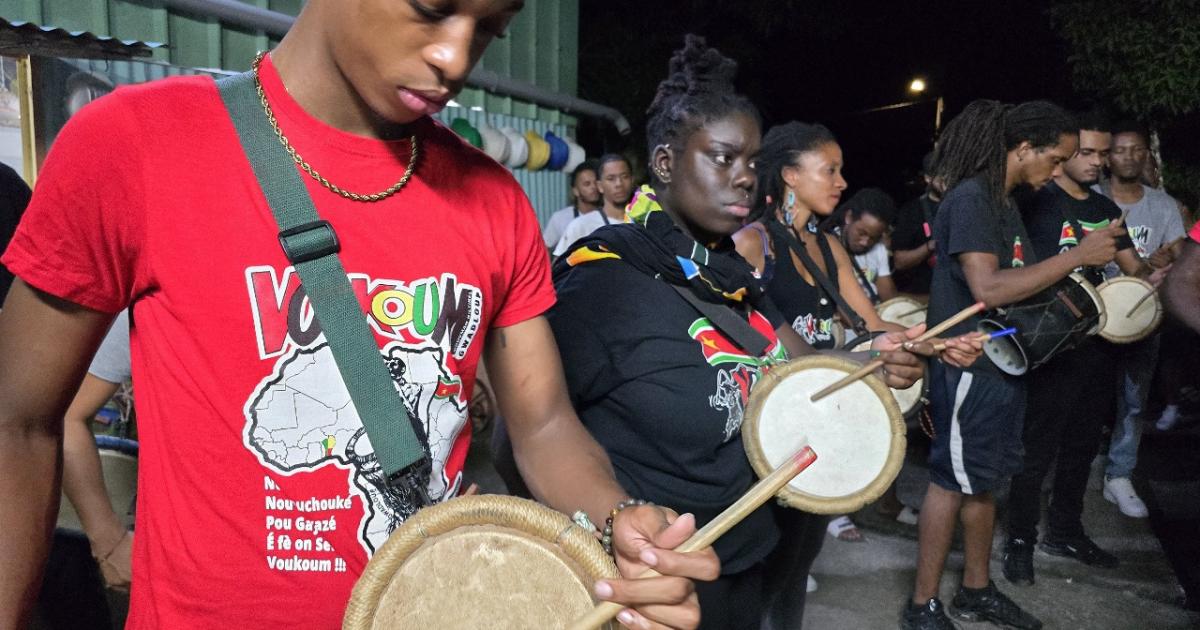     Le Mouvman kiltirel Voukoum prépare la sortie de son premier clip

