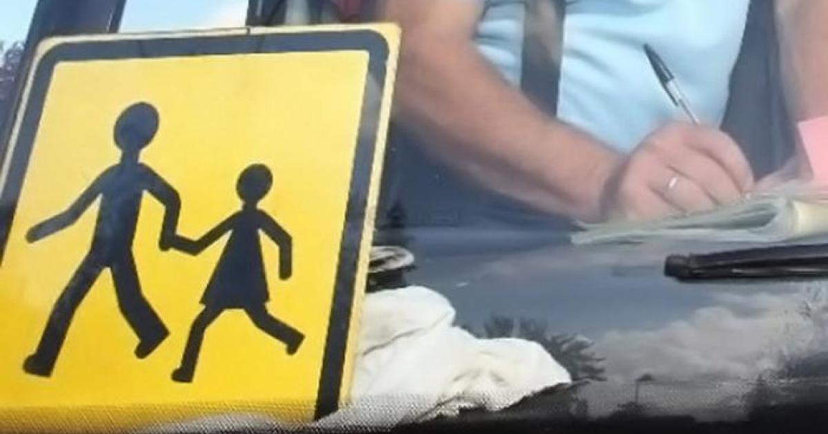     Martinique : un chauffeur de bus scolaire contrôlé positif au cannabis

