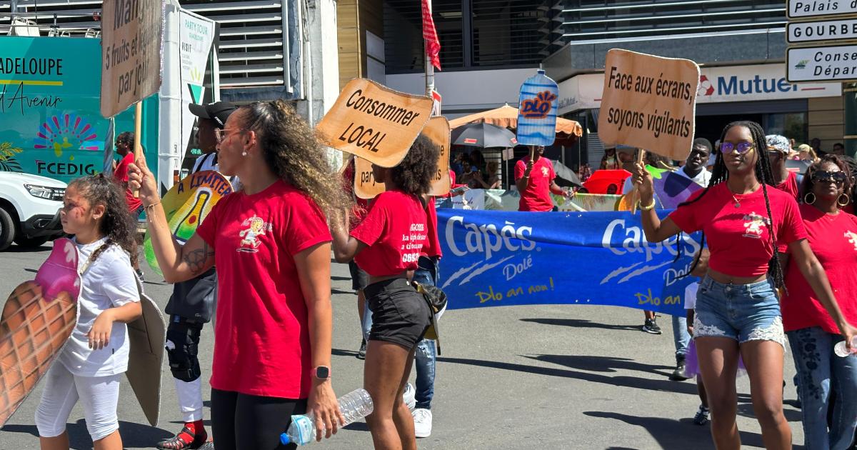     Défilé préventif contre l’obésité à la Giga parade de Basse-Terre

