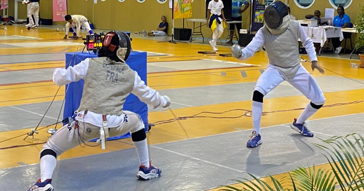     Les tireurs guadeloupéens remportent 32 médailles au Tournoi caribéen d’escrime

