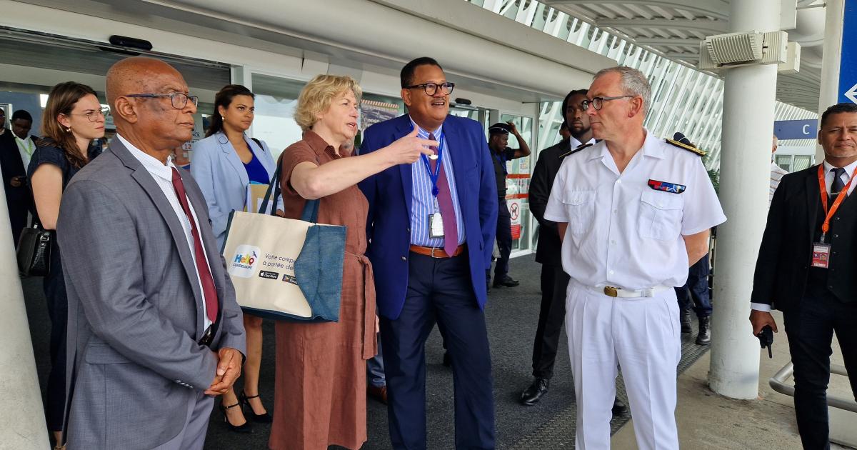     [EN IMAGES] L’aéroport Maryse Condé, 1ère étape du voyage de la ministre du Tourisme en Guadeloupe

