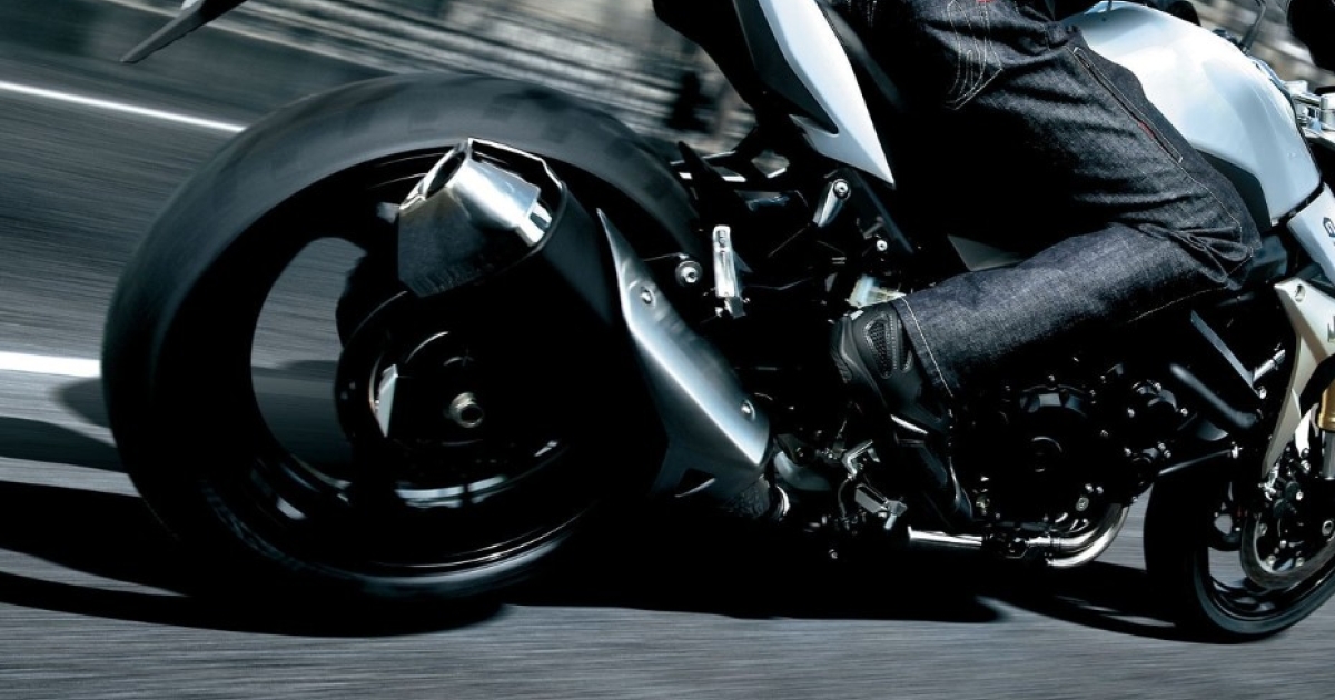     Un choc entre une voiture et un deux-roues fait un mort à Saint-François

