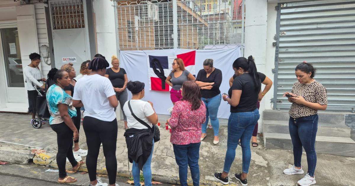      Discothèque de Saint-Domingue : la communauté de Guadeloupe pleure ses morts

