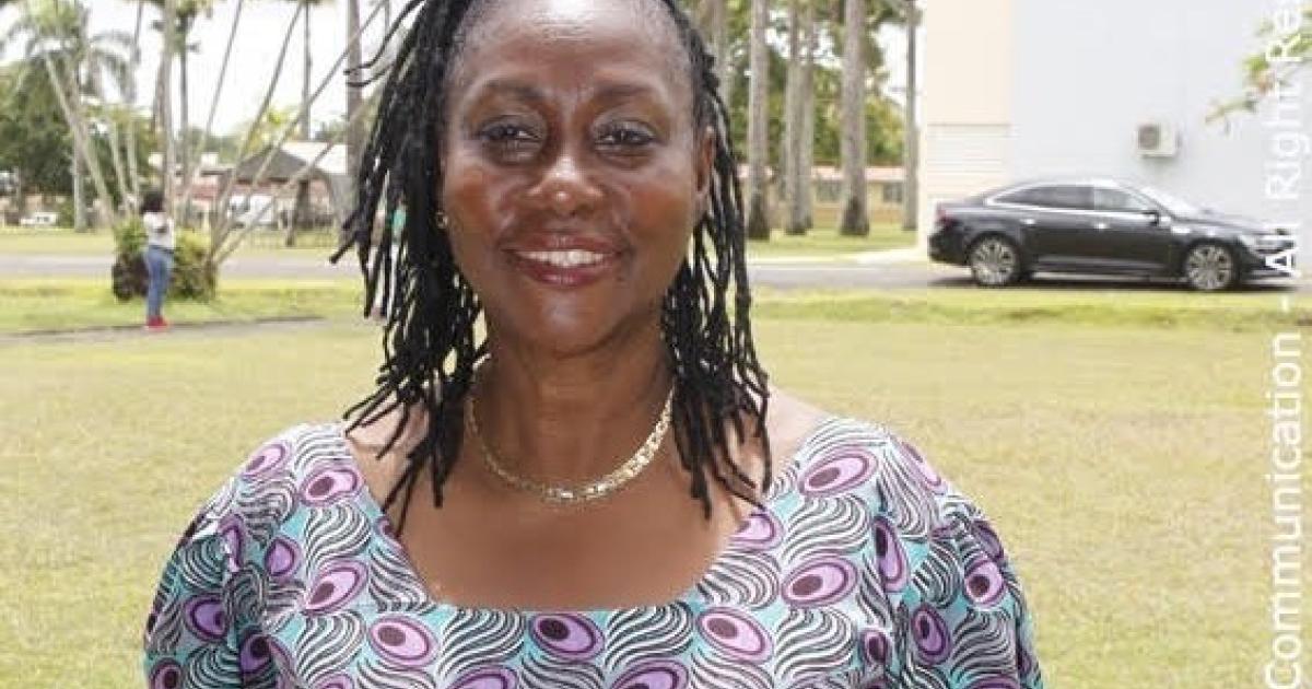     La sénatrice de Saint-Martin, Annick Petrus, contrôlée à Roissy avec 22 kilos de tabac de contrebande

