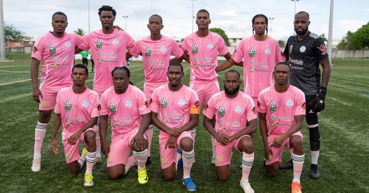     FOOTBALL. Un nouveau titre pour le CSM sacré champion de Guadeloupe


