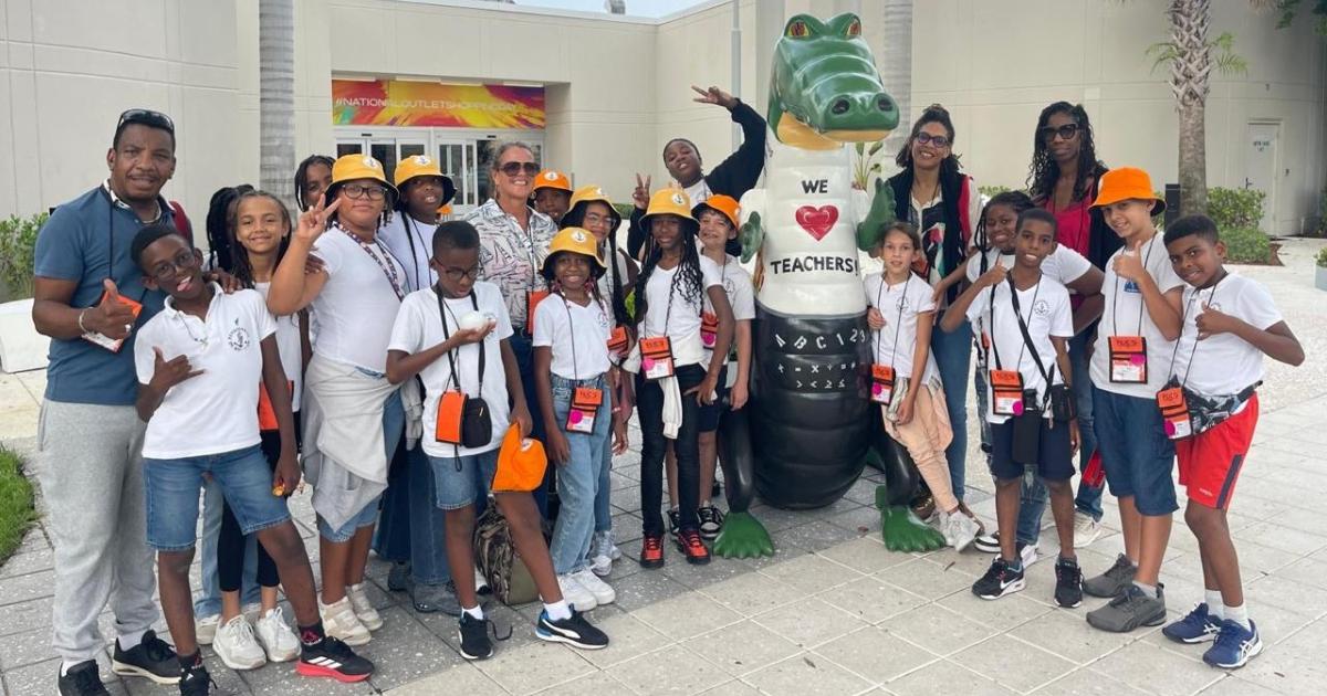     Séjour linguistique, des élèves de Basse-Terre partent à la découverte de Miami

