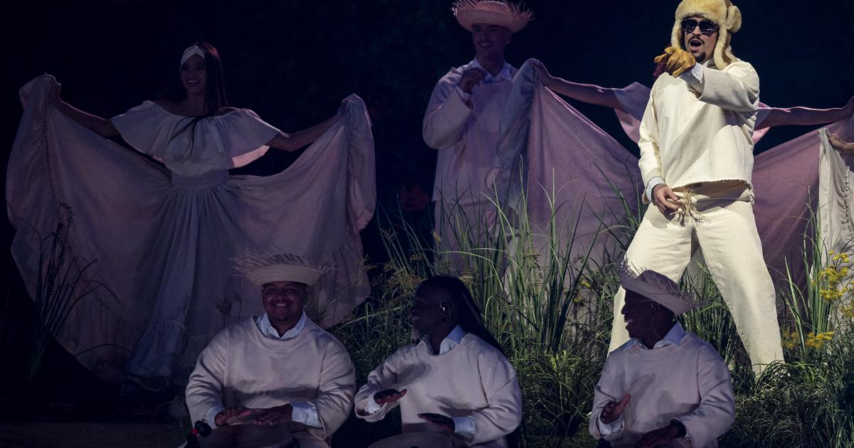     Les concerts de Bad Bunny pourraient générer jusqu'à 200 millions de dollars pour Porto Rico

