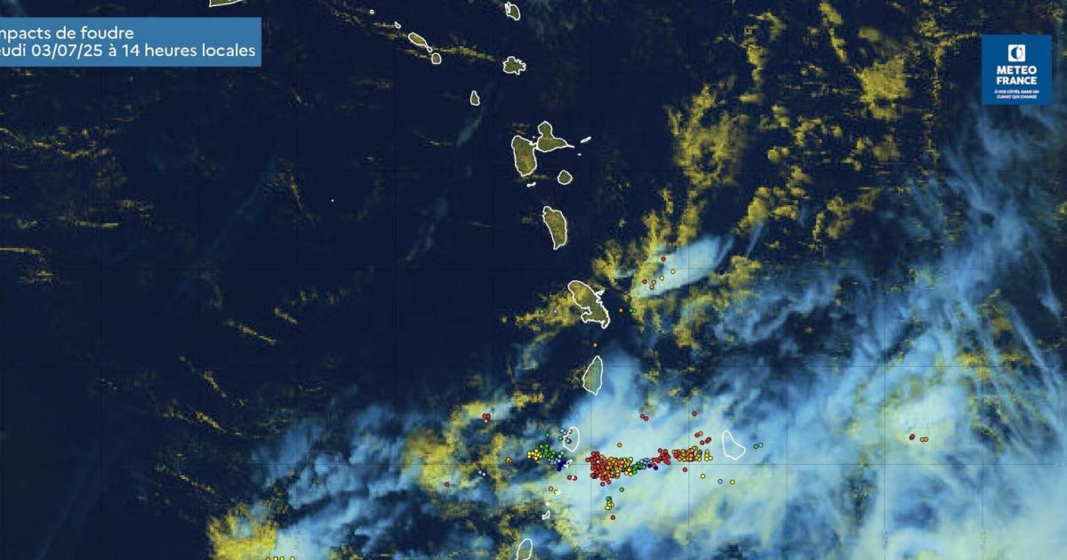     L’essentiel de l’activité de l’onde tropicale n°11 localisée au sud de la Martinique

