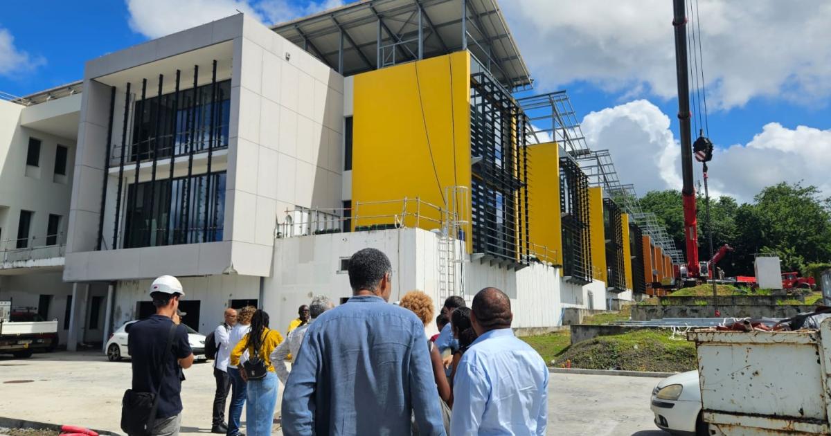     Construction du Pôle universitaire de santé, le chantier a redémarré à Fort-de-France

