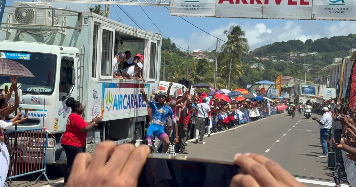     [⭕️Direct🚴] Sonny Cadet vainqueur à domicile de la 5e étape à Sainte-Marie

