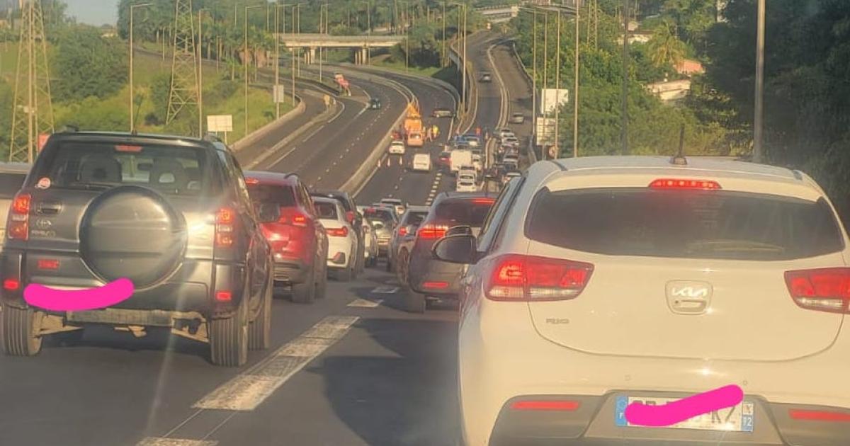     Collision en chaîne, plusieurs agents de la CTM blessés sur l’autoroute à Fort-de-France

