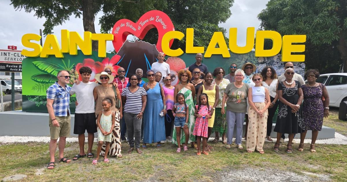     Inauguration de la bannière de Saint-Claude à l’entrée de la commune


