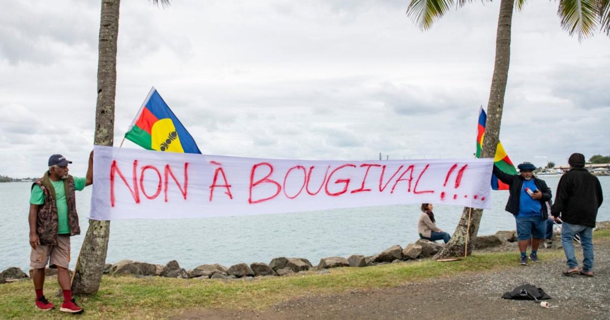     Nouvelle-Calédonie : le FLNKS persiste à rejeter l’accord de Bougival malgré les discussions avec Manuel Valls

