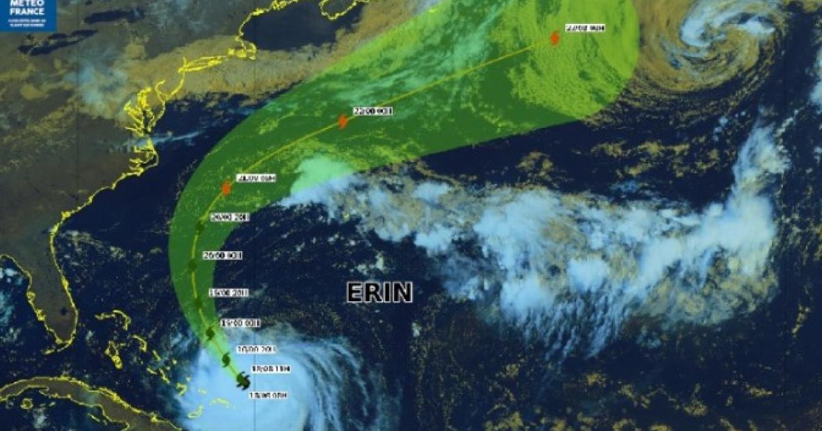     Repassé en catégorie 4, l’ouragan Erin poursuit sa route vers les Bahamas


