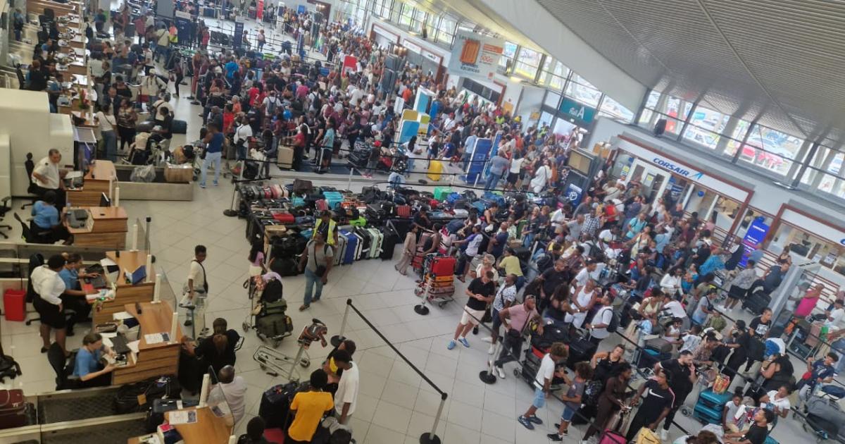     Panne du tapis de convoyage des bagages, fortes perturbations à l’aéroport Martinique Aimé Césaire

