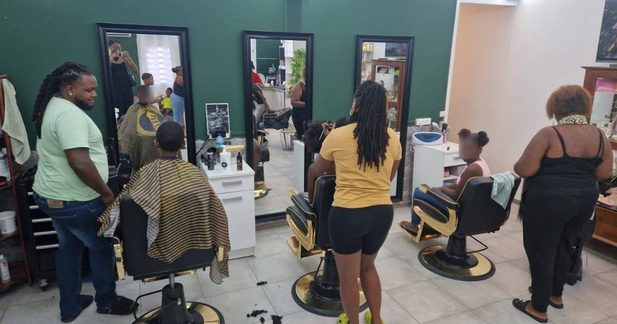     A Saint-Joseph, Solid’Hair offre des coupes gratuites aux enfants à l’approche de la rentrée

