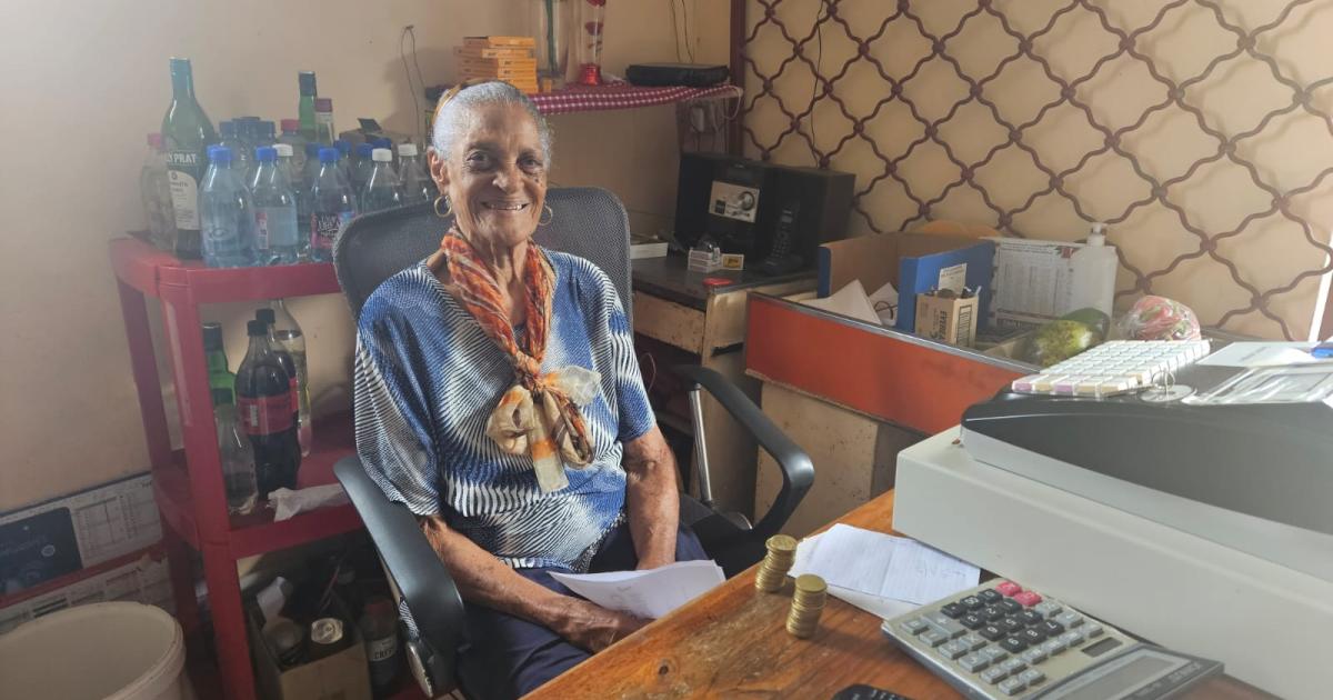     [SÉRIE 1/5] Les épiceries martiniquaises en difficulté : le combat de Madeleine à Ravine Vilaine

