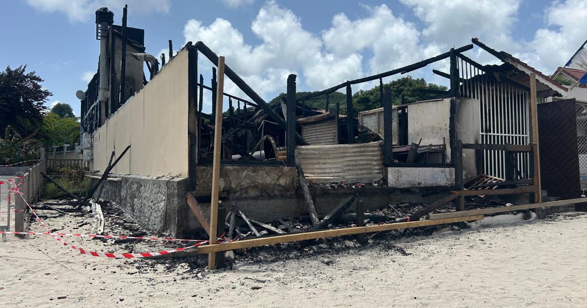     L'heure est au constat et au nettoyage après l'incendie qui a frappé l'hôtel Bambou

