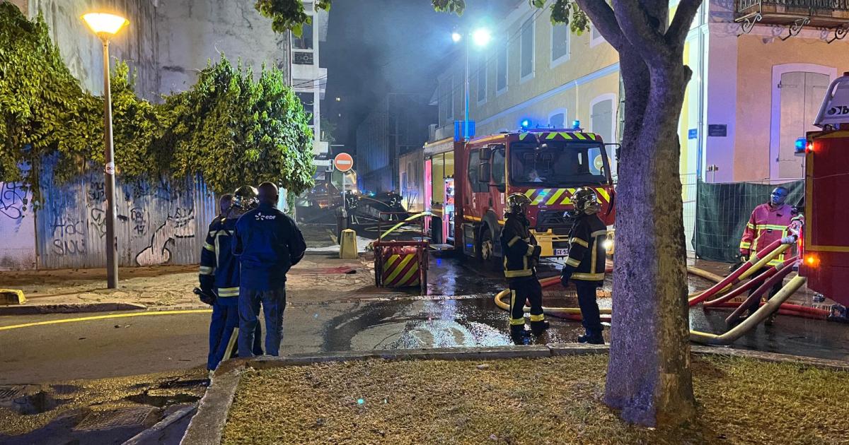     Un incendie détruit une maison à proximité de la sous-préfecture de Pointe-à-Pitre

