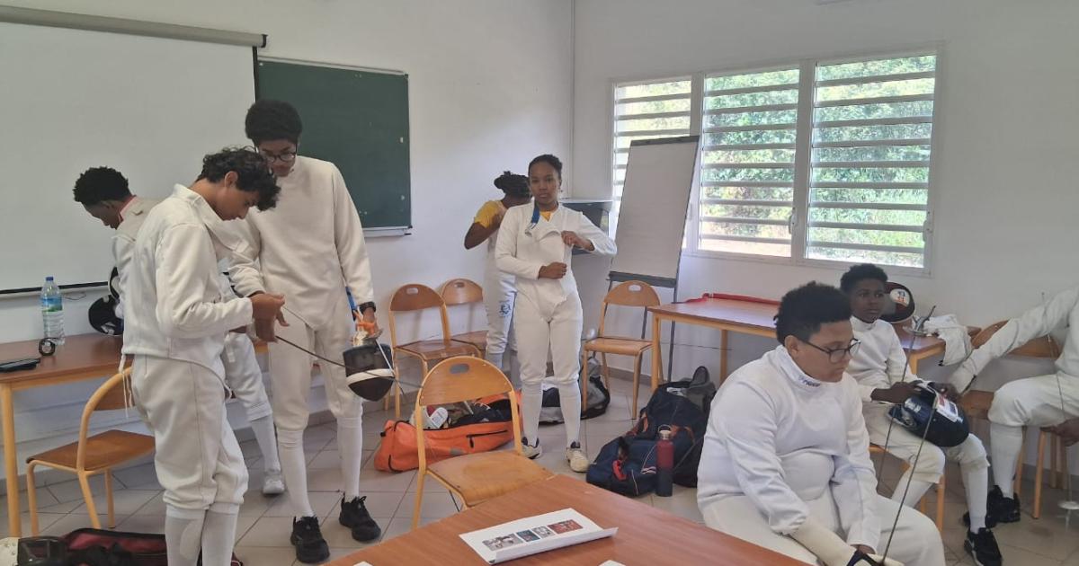     Kendrick Jean-Joseph a ouvert son stage d’escrime de pré-rentrée au Lamentin

