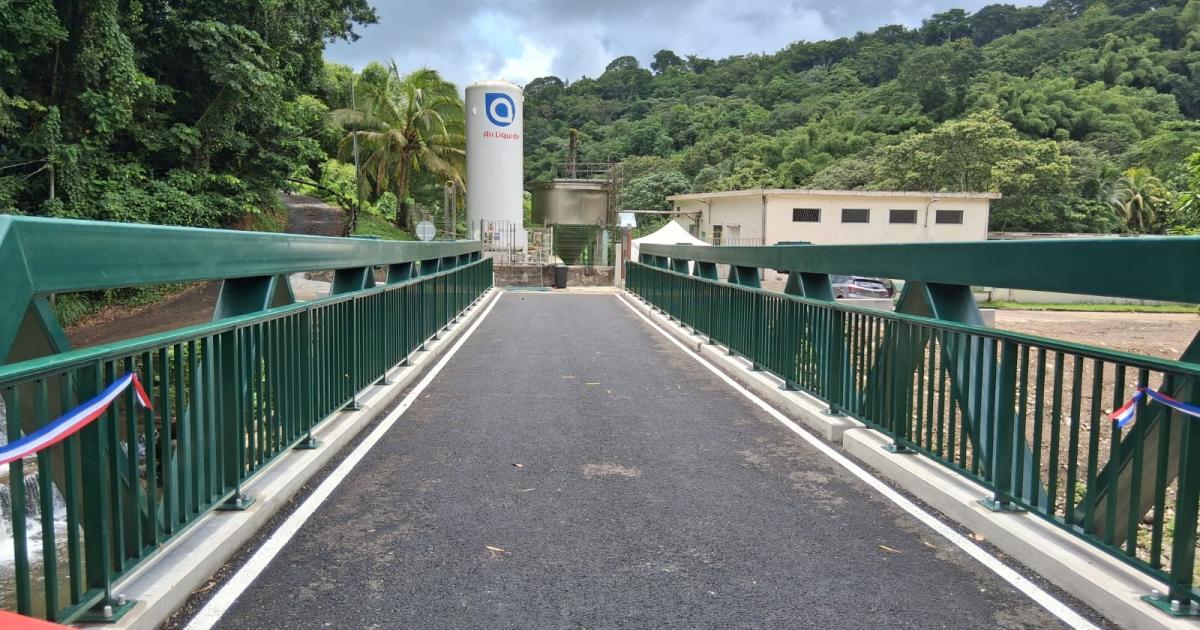     L'usine d’eau potable de Rivière-Blanche dispose d’un accès sécurisé grâce à son nouveau pont 

