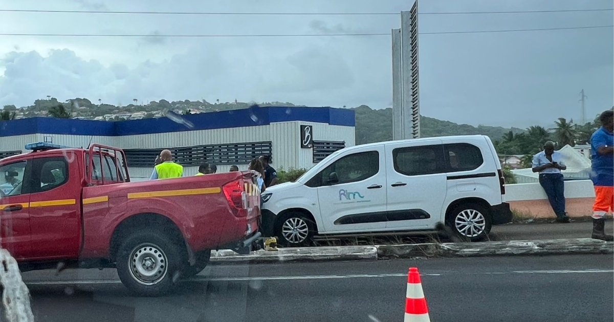     Un piéton percuté par un BHNS sur l’autoroute à Fort-de-France

