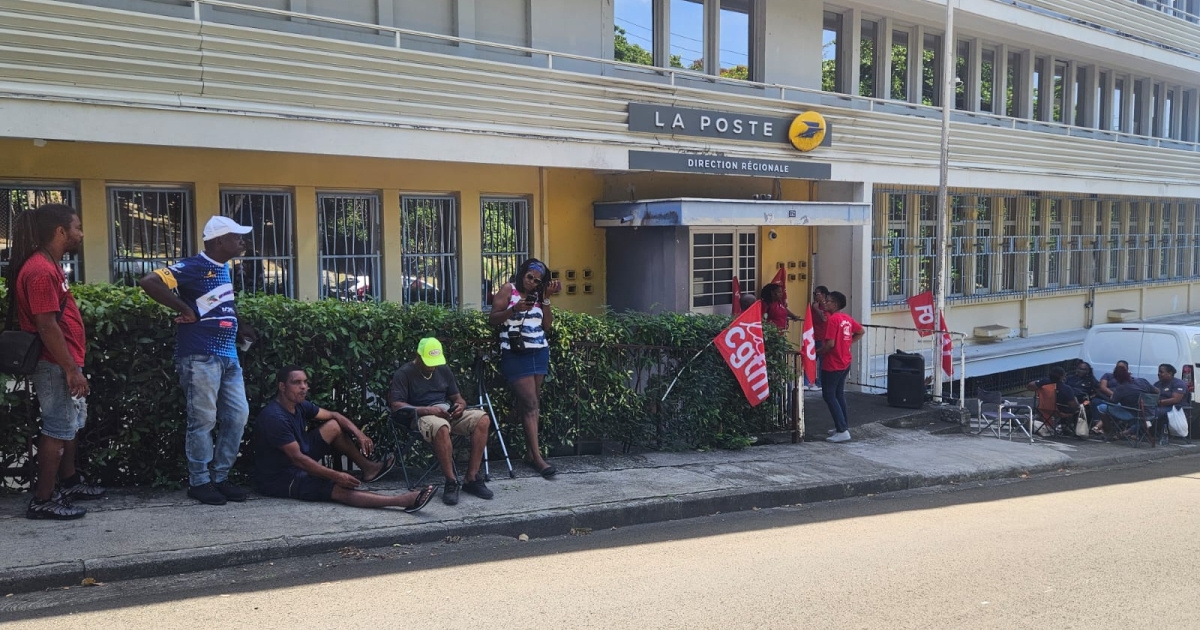     Grève à La Poste du Marin, les négociations se poursuivent

