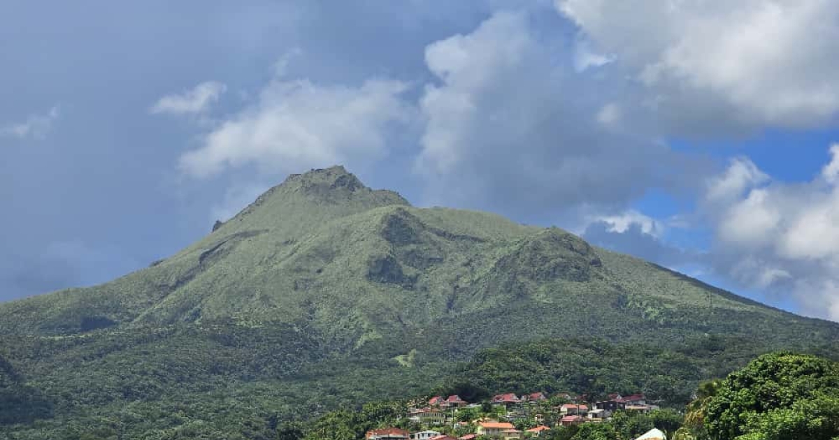     171 séismes sous la montagne Pelée : l'activité sismique encore en baisse

