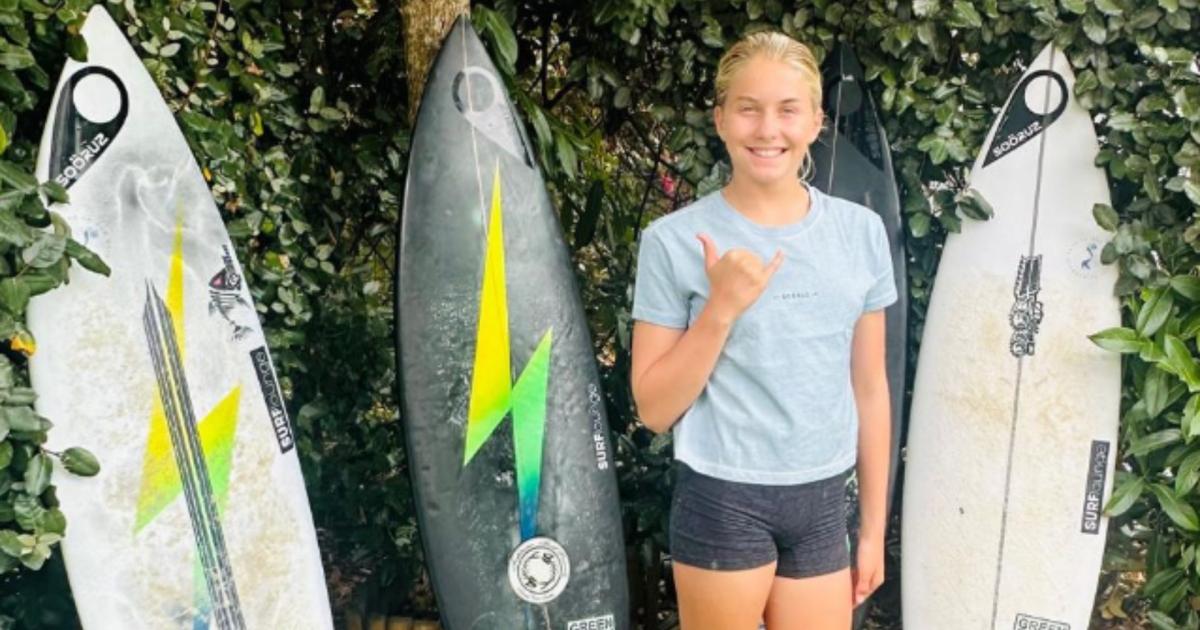     Rose Calvez, 13 ans, qualifiée pour les championnats du monde junior de surf

