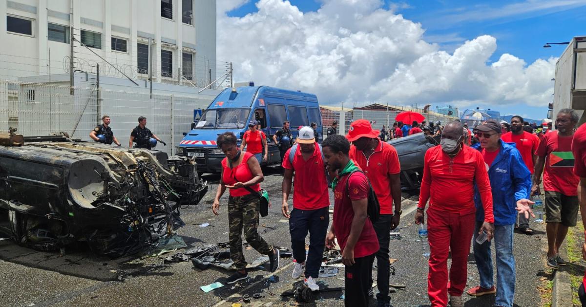      [VIDEO] Blocages du RPPRAC, mobilisé à Californie, situation tendue devant la Sara 

