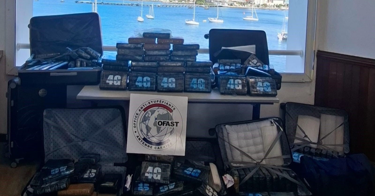     187 kilos de cocaïne saisis dans des valises prêtes à partir vers Paris

