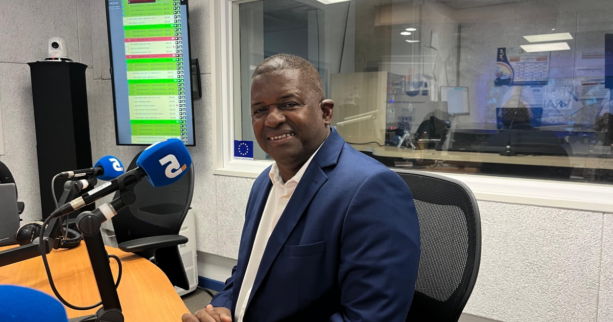     Guy Losbar interpelle le Premier ministre sur la crise au CHUG : « Il faut trouver une solution »

