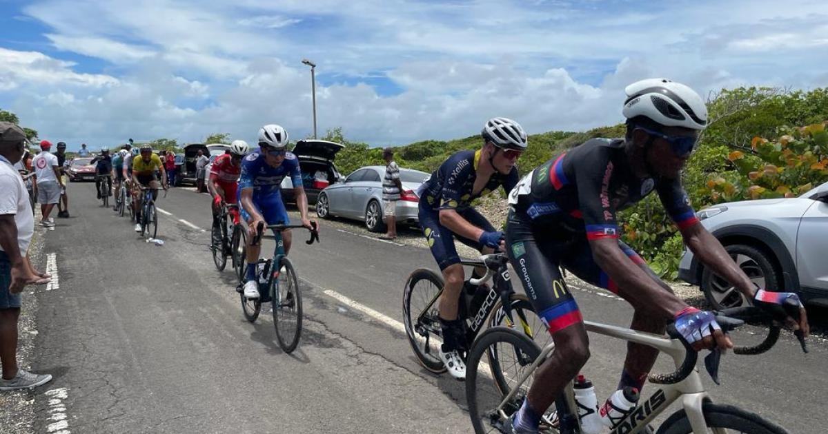     Top départ de la 1ère édition du Tour cycliste de Saint-Martin

