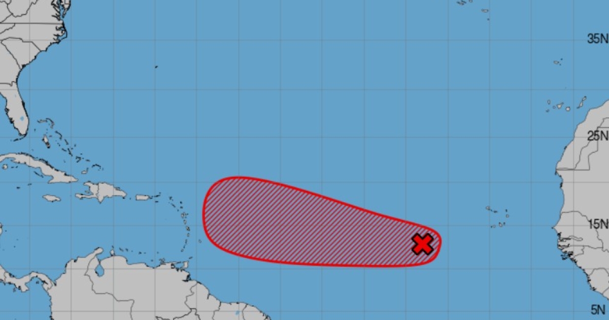     Le NHC initie une surveillance particulière sur une onde tropicale située à l'ouest du Cap Vert 

