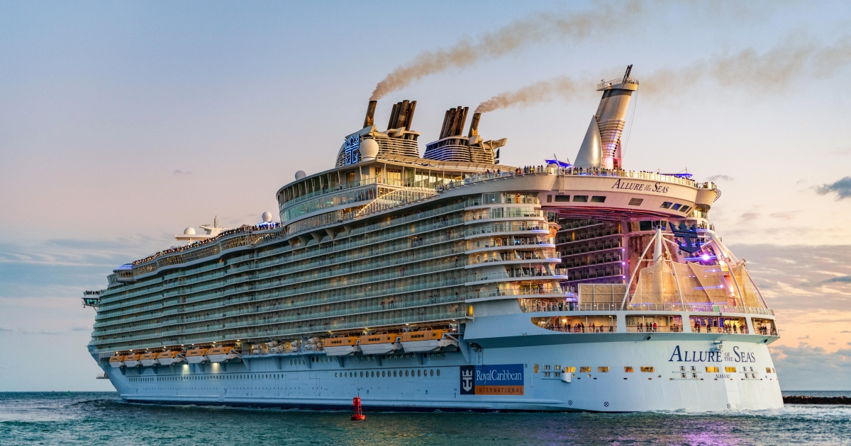     Un passager saute d’un paquebot pour échapper aux douaniers… et à ses dettes de jeu

