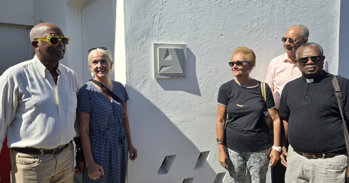     Basse-Terre : la plaque « Architecture contemporaine remarquable » dévoilée à la chapelle Sainte-Thérèse

