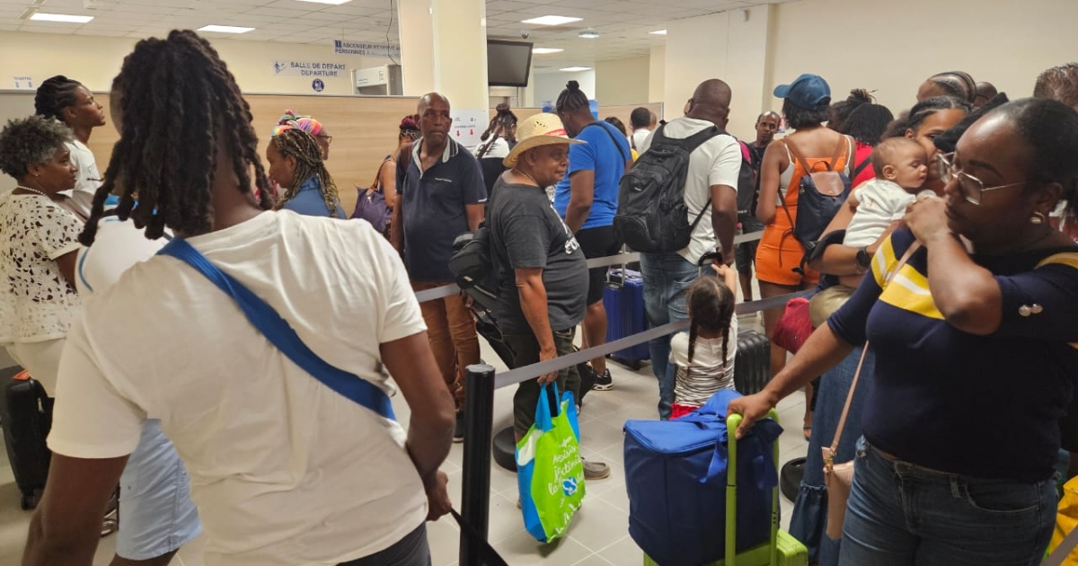     Malgré les avaries, FRS Express des Îles au rendez-vous du World Creole Music Festival à la Dominique

