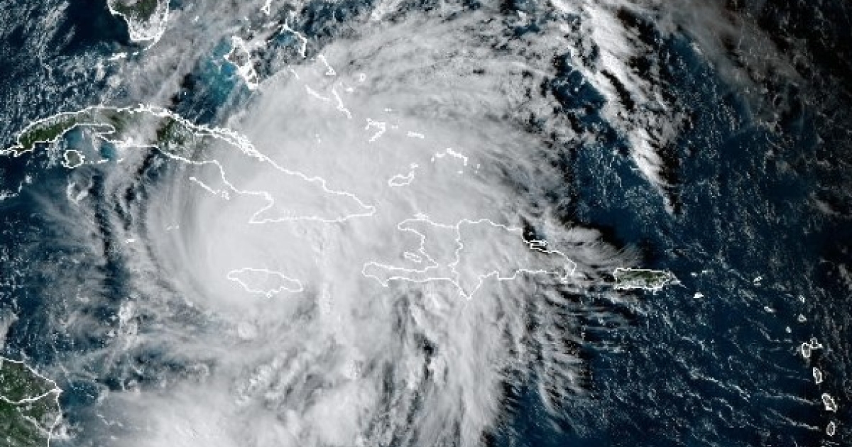     Rétrogradé en catégorie 4, l’ouragan Melissa se dirige vers Cuba

