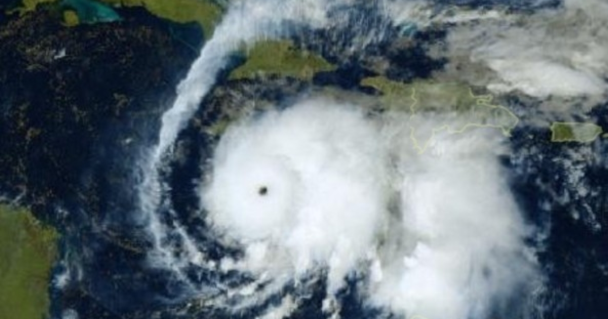     L'ouragan Melissa s'intensifie et poursuit sa route meurtrière dans les Caraïbes

