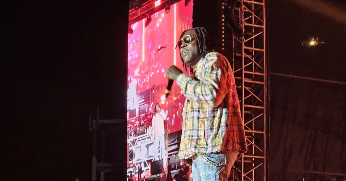     [EN IMAGES] Vybz Kartel enflamme la scène du World Creole Music Festival à la Dominique


