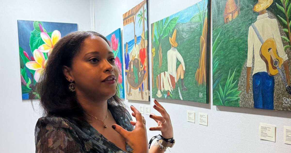     L’artiste martiniquaise, Rébecca-May Chalons, expose au Carrousel du Louvre


