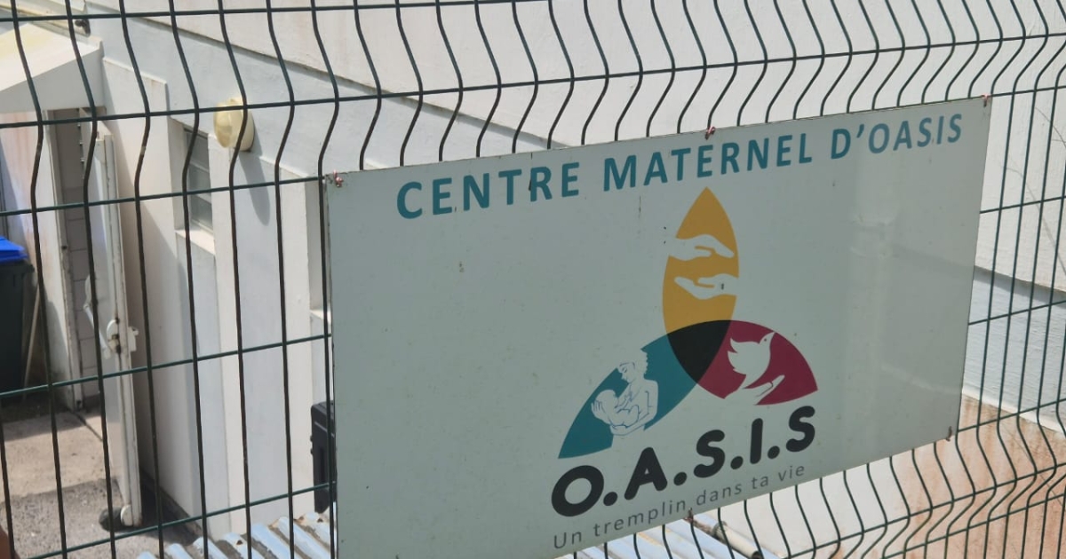     Visite de Serge Letchimy à la pouponnière et au centre maternel d'Oasis

