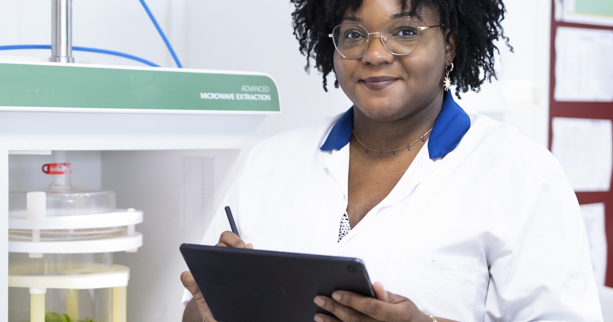     Deux doctorantes guadeloupéennes récompensées par le Prix Jeunes Talents L’Oréal-Unesco 2025

